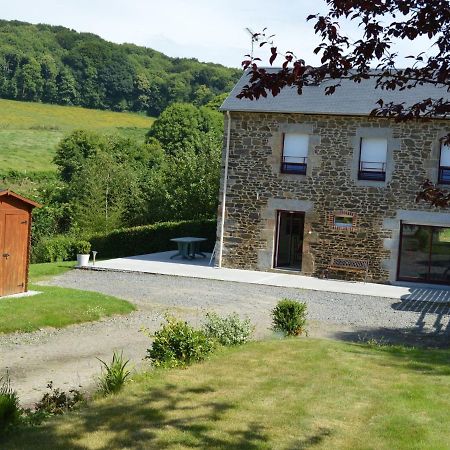 Cosy Chalet With Private Garden In Normandy Isigny-le-Buat Exterior foto